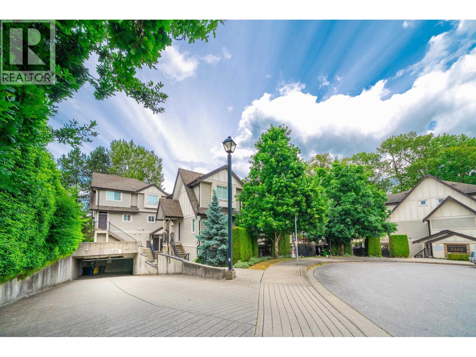 227 3888 NORFOLK STREET, Burnaby