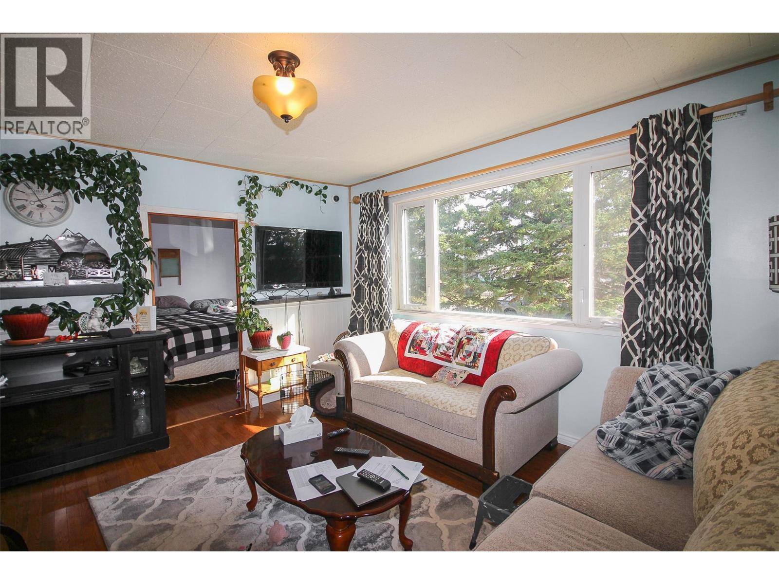 11609 9 Street, Dawson Creek