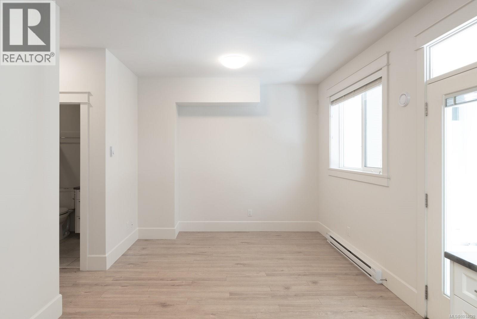  2639 Victor Street, Victoria