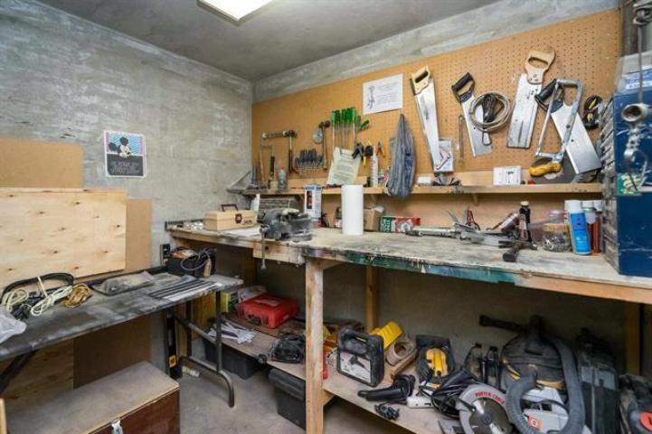 812 15111 RUSSELL AVENUE, White Rock