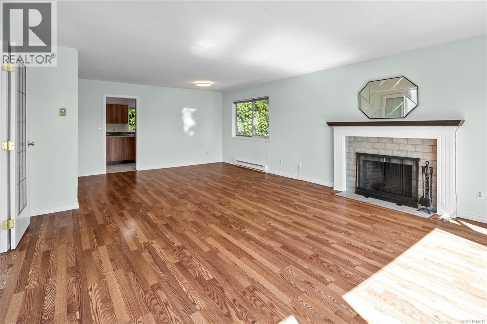 4243 Panorama Dr, Saanich