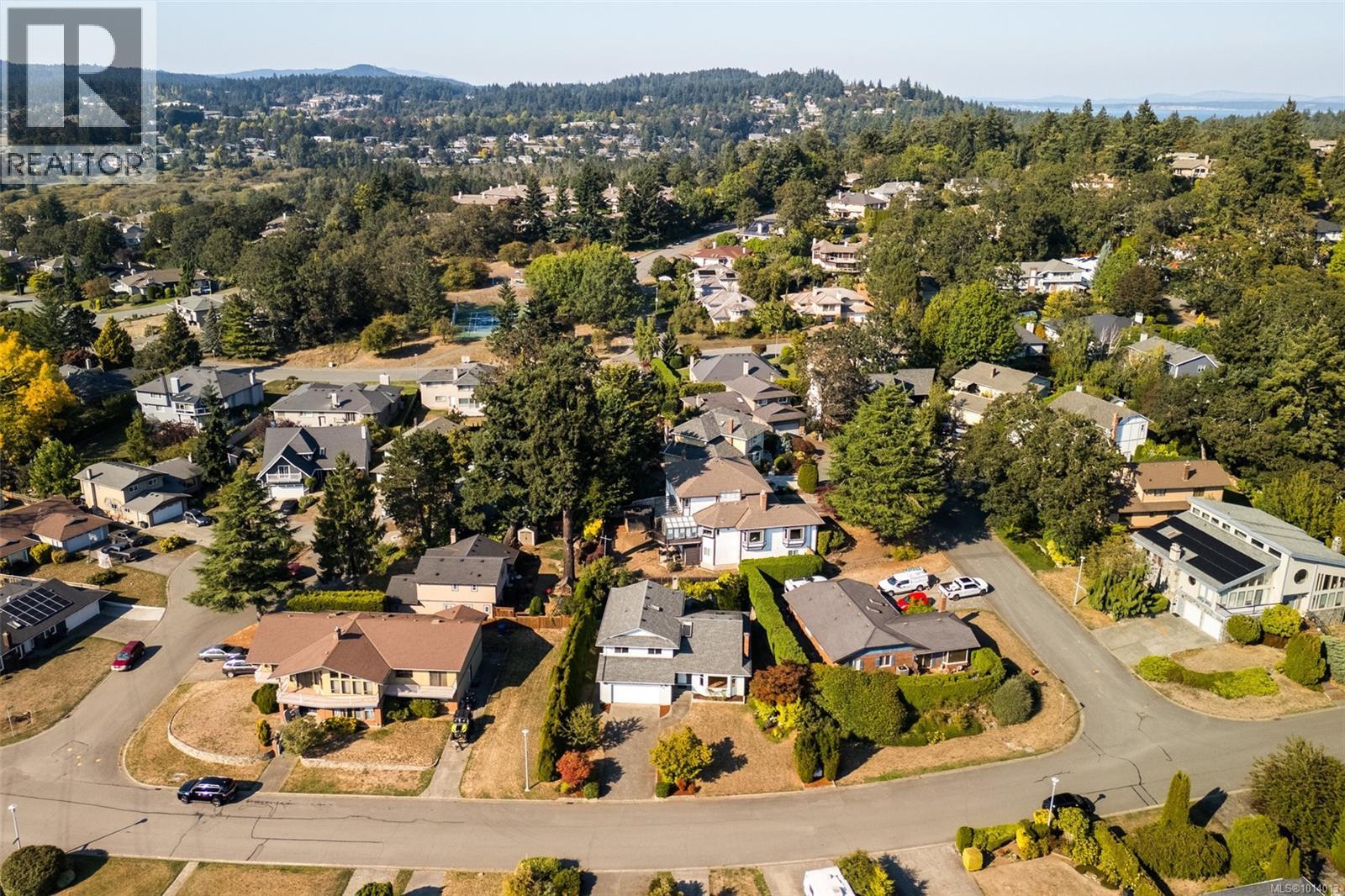 4243 Panorama Dr, Saanich