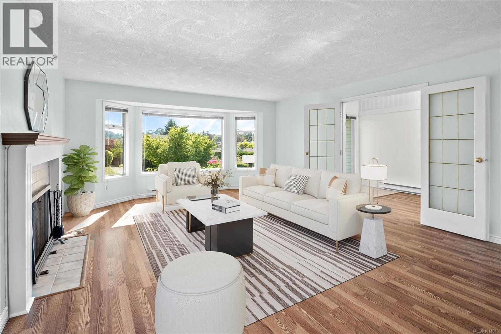 4243 Panorama Dr, Saanich