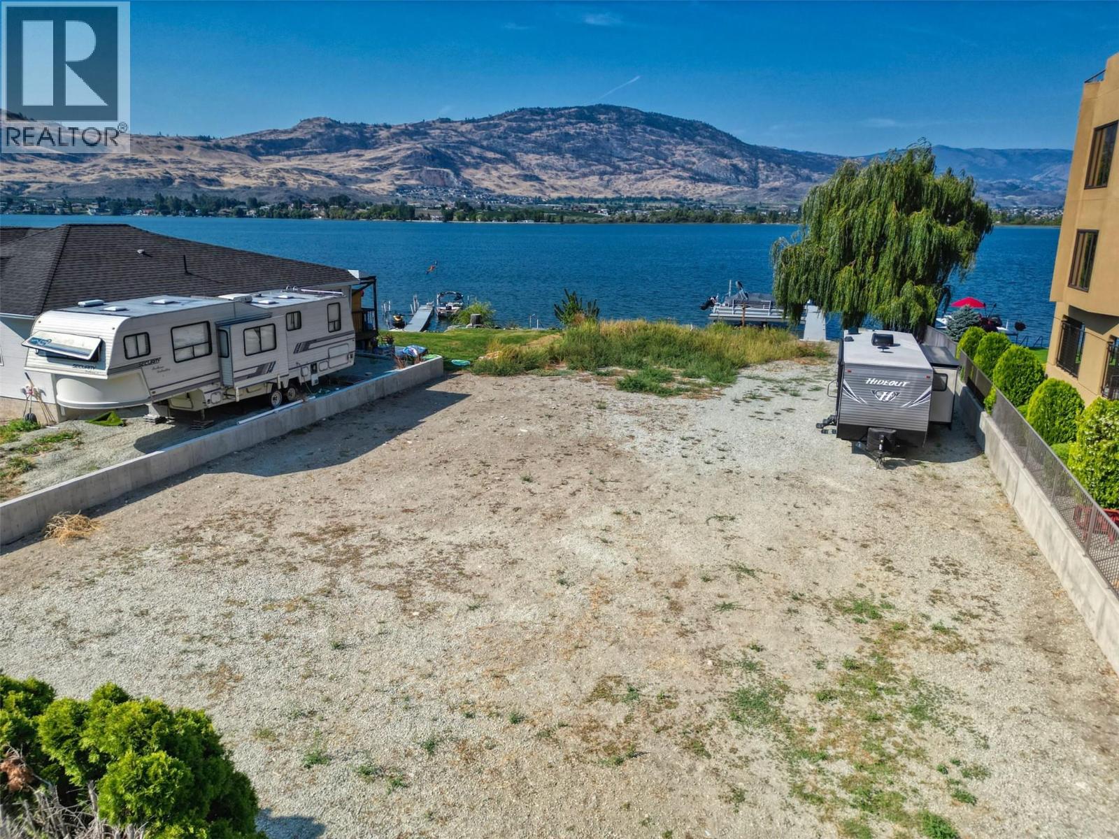 2414 Lakeshore Drive, Osoyoos