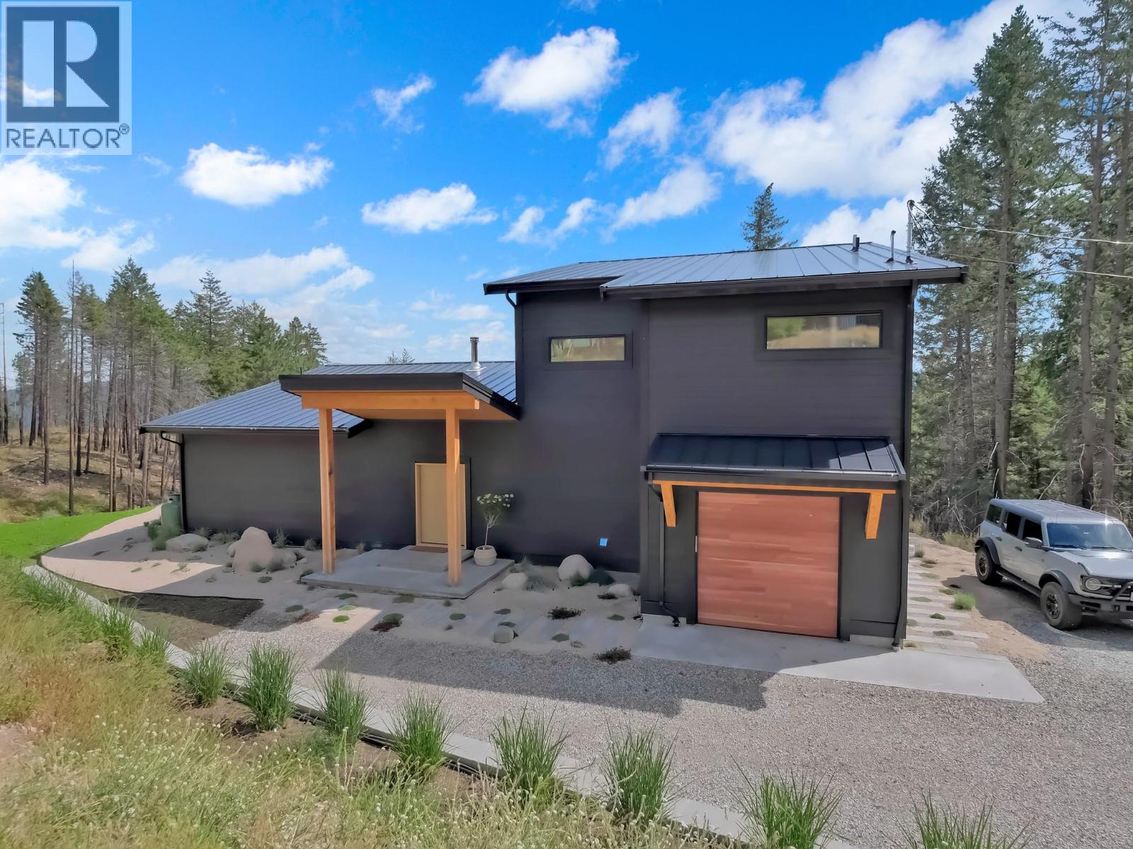 9485 Houghton Road, Fintry