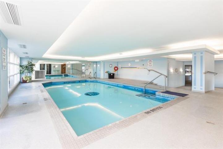 812 15111 RUSSELL AVENUE, White Rock