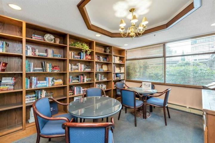 812 15111 RUSSELL AVENUE, White Rock