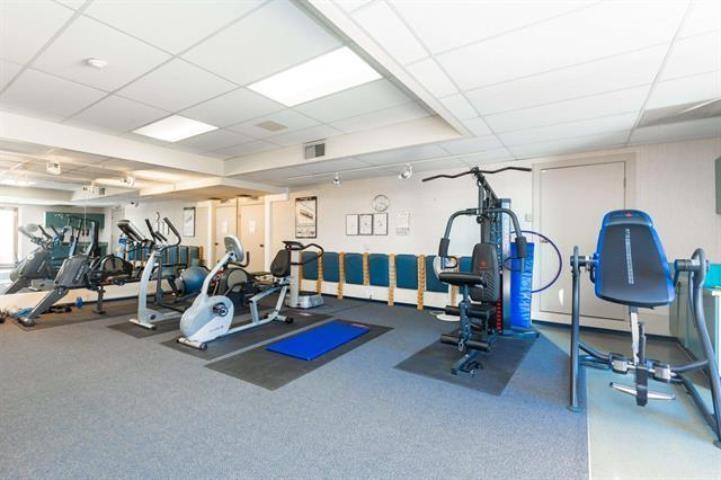 812 15111 RUSSELL AVENUE, White Rock