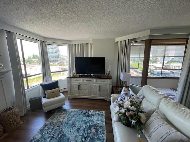 812 15111 RUSSELL AVENUE, White Rock