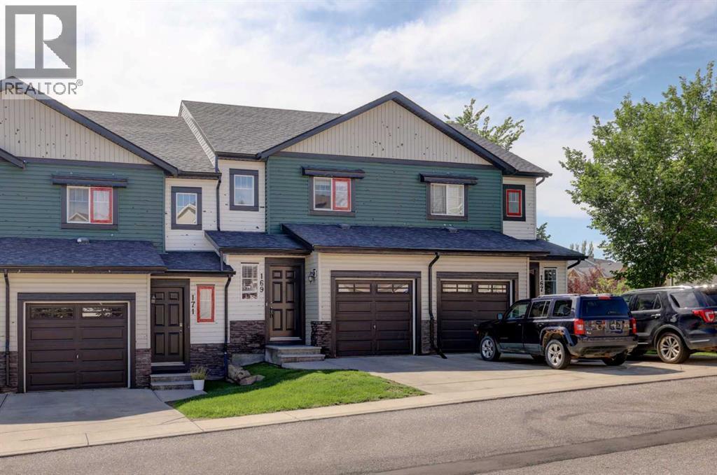 169 Pantego Lane NW, Calgary, Alberta