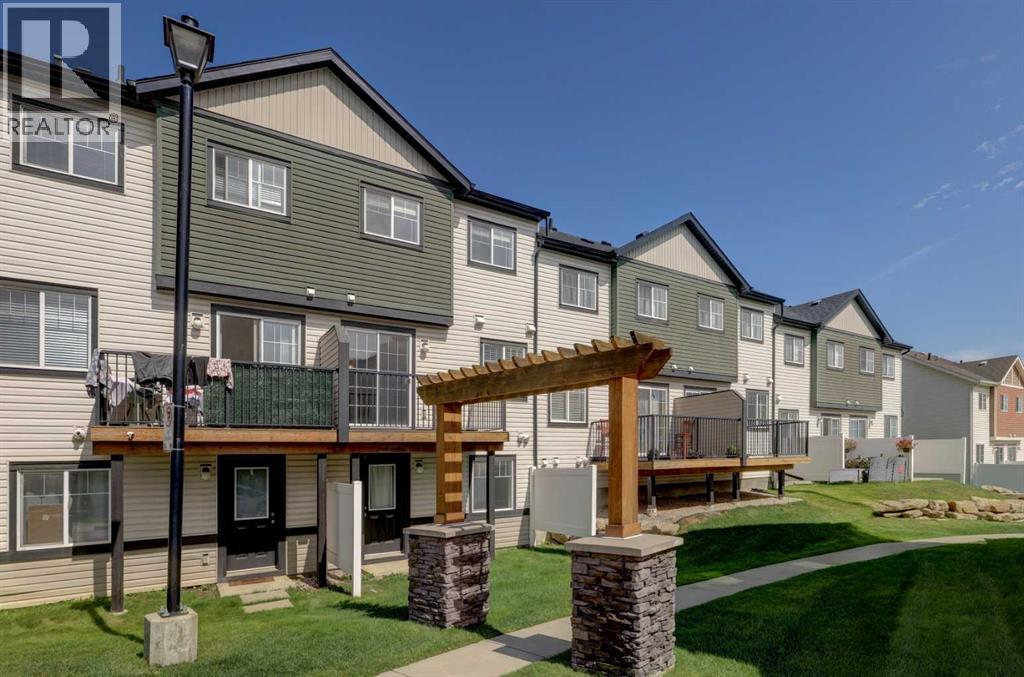 Single Family House for Sale in  Pantego Lane NW Panorama Hills Calgary 
