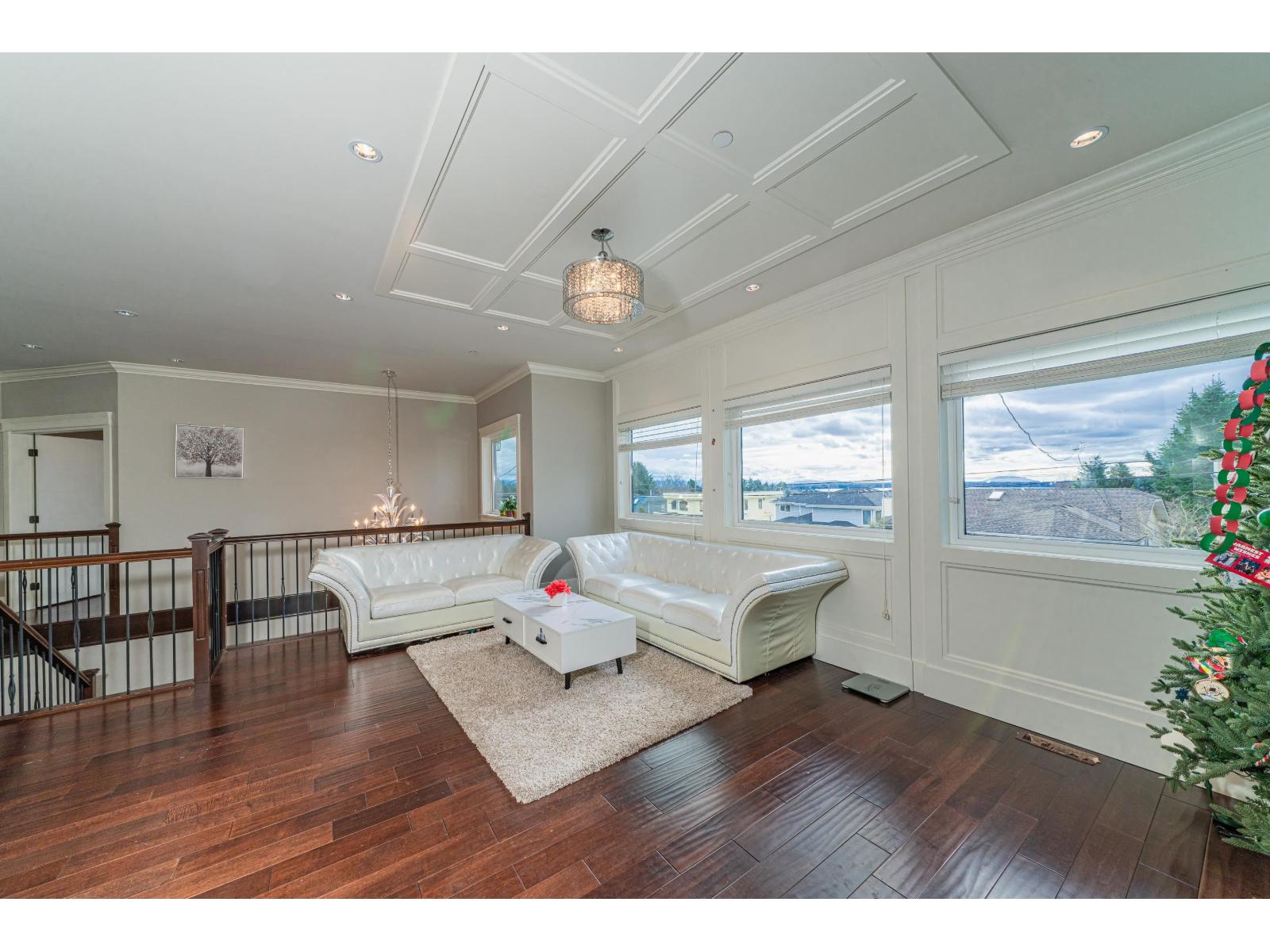 15807 BUENA VISTA AVENUE, White Rock