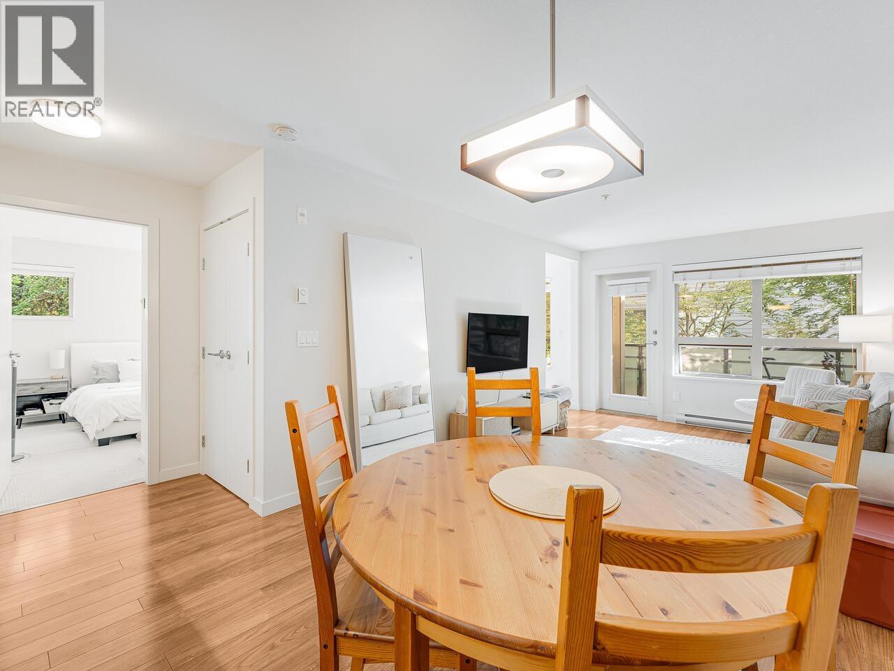 313 1677 LLOYD AVENUE, North Vancouver