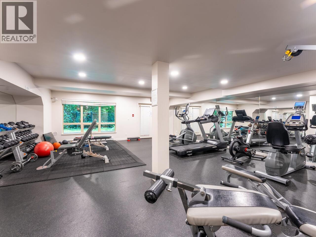 313 1677 LLOYD AVENUE, North Vancouver