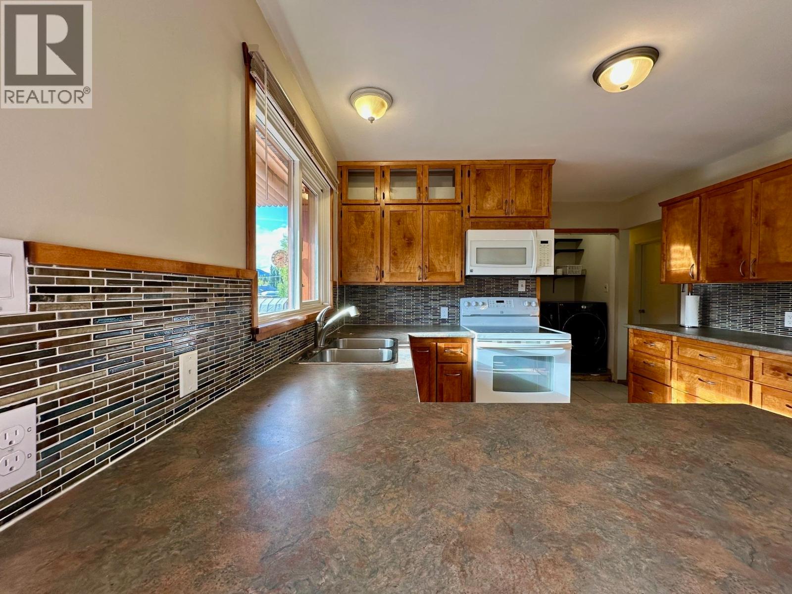 1312 MORICE Drive, Smithers