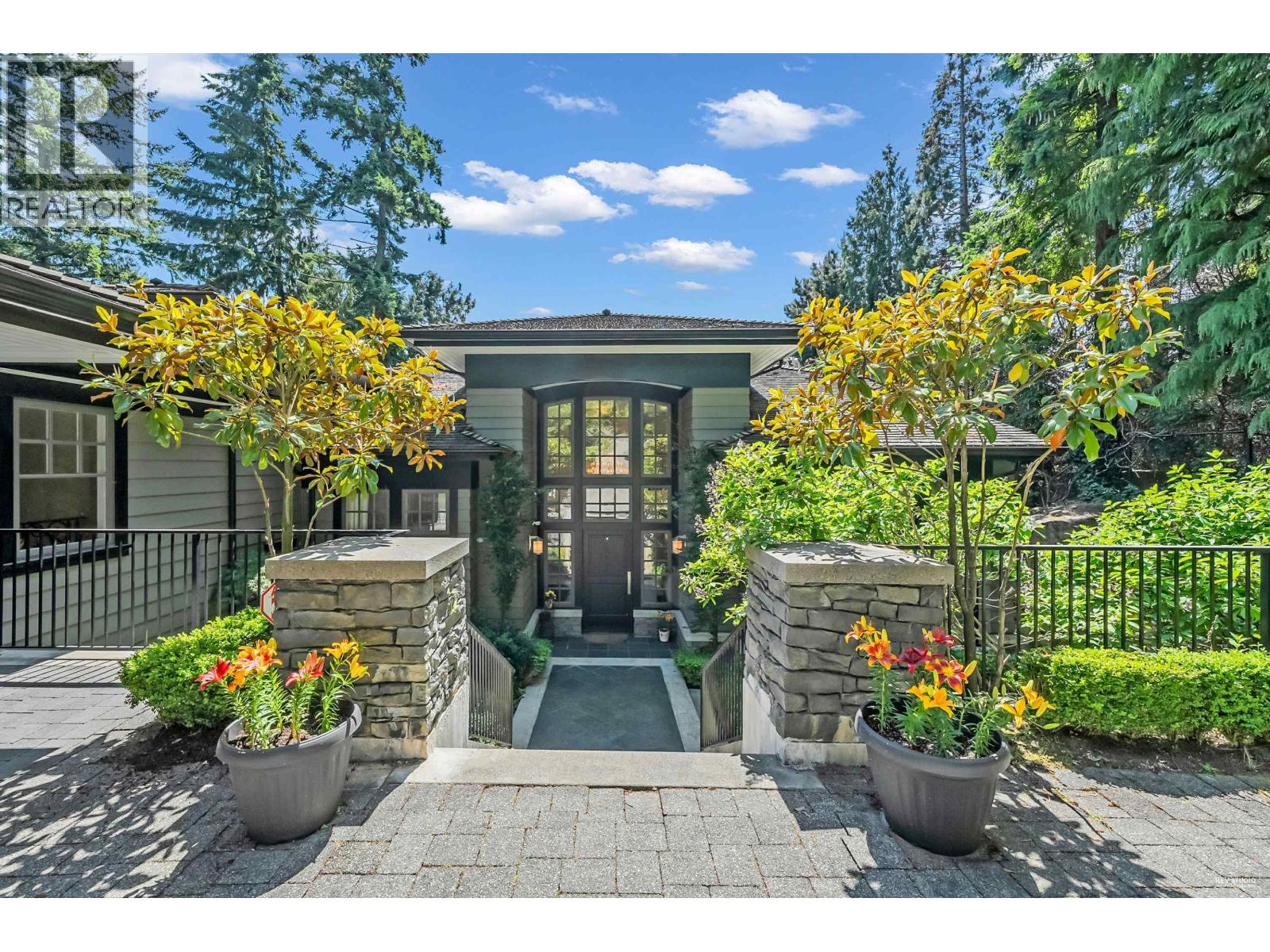 4668 CLOVELLY WALK, West Vancouver