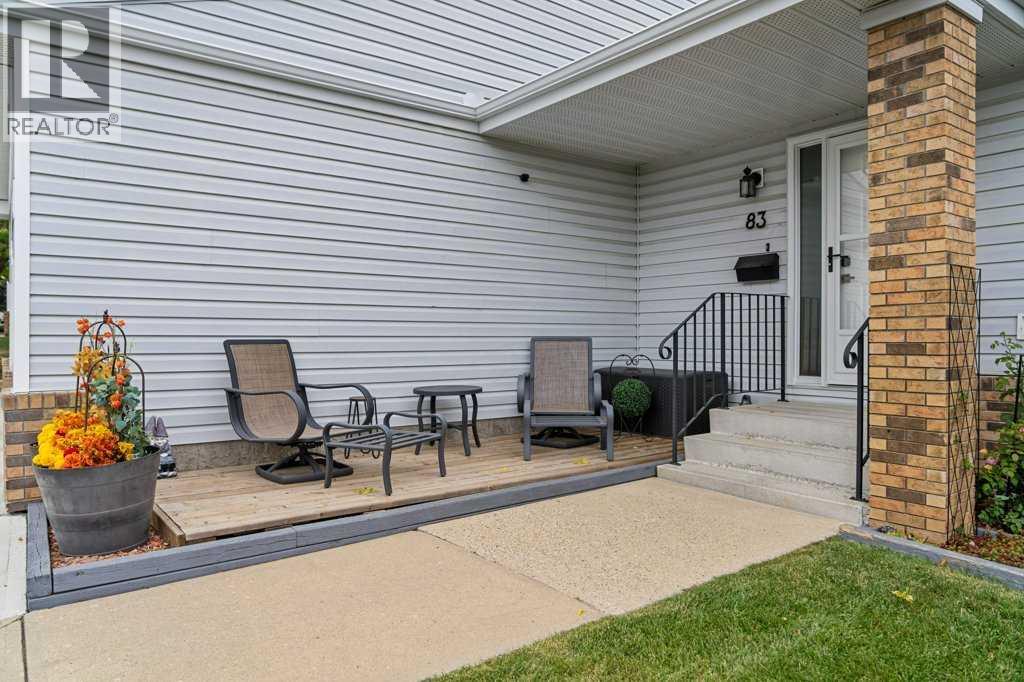 Single Family House for Sale in  Macewan Park Heights NW MacEwan Glen Calgary 