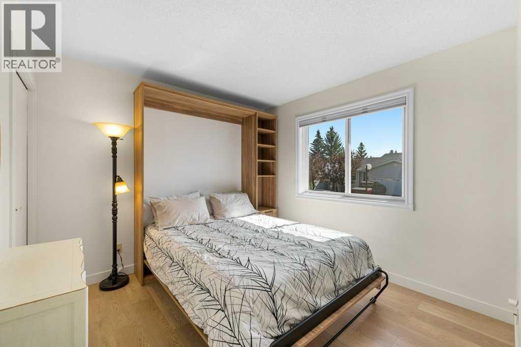 Single Family House for Sale in  Macewan Park Heights NW MacEwan Glen Calgary 