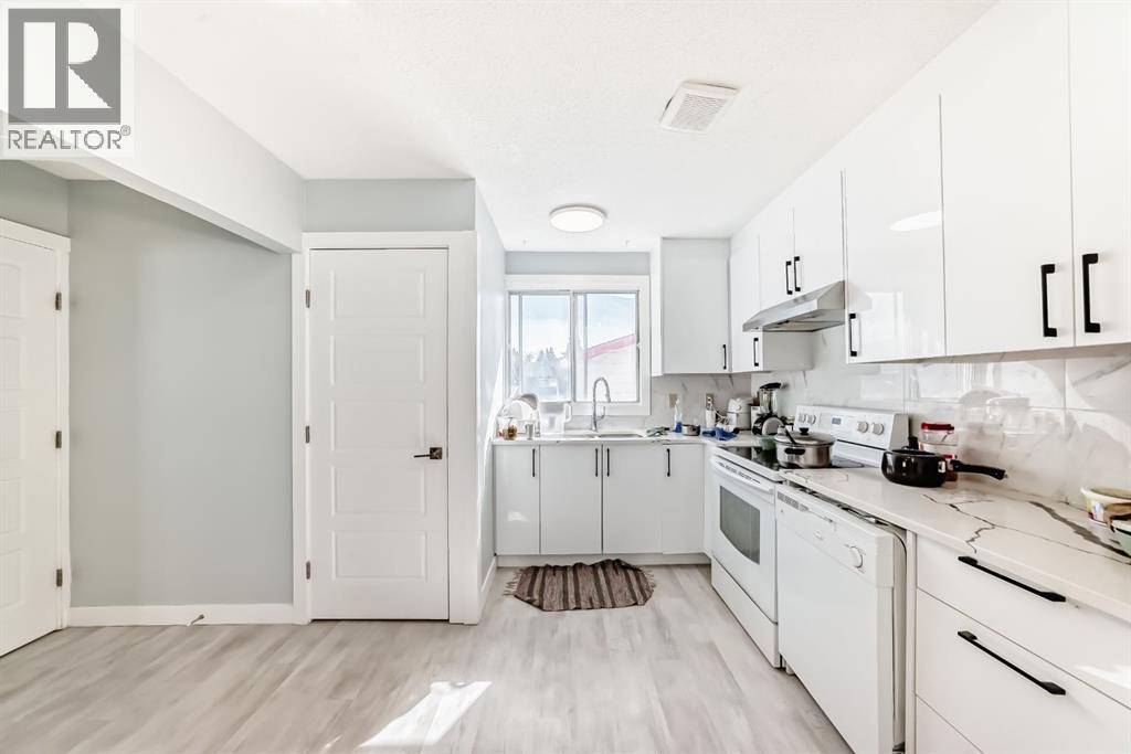 Single Family House Bungalow for Sale in  Rundlecairn Way NE Rundle Calgary 