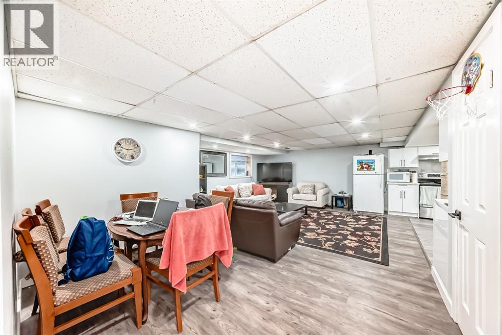 Single Family House Bungalow for Sale in  Rundlecairn Way NE Rundle Calgary 