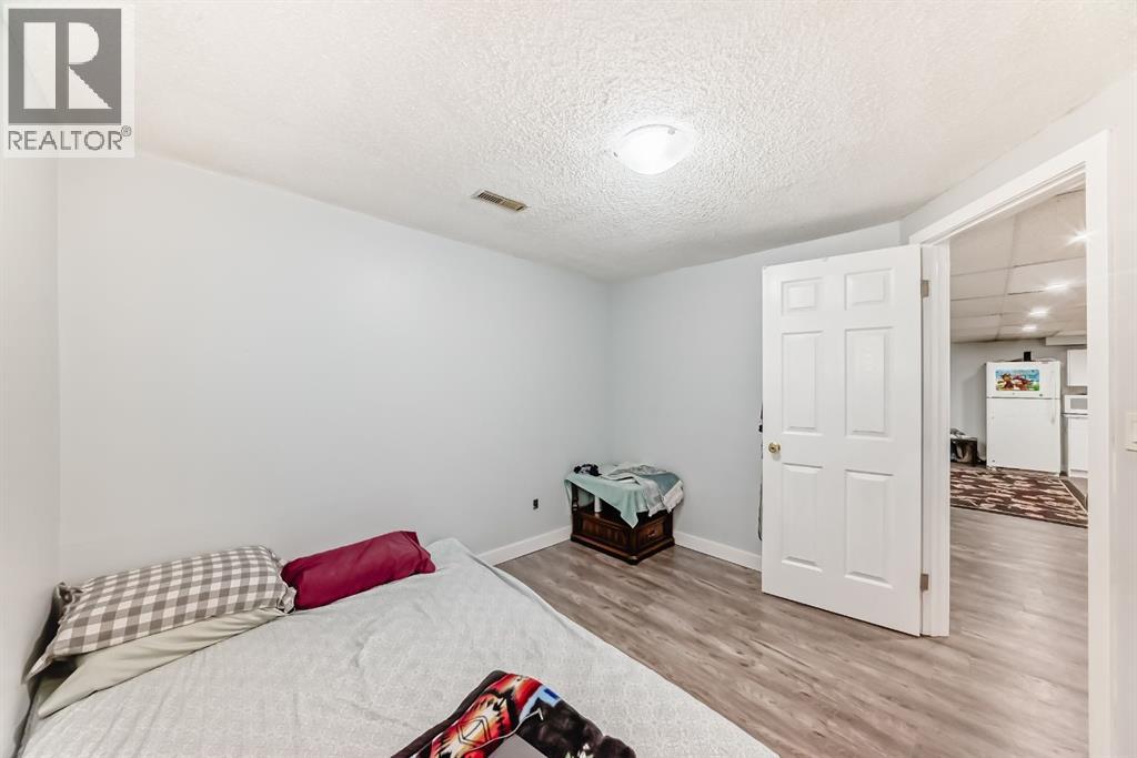 Single Family House Bungalow for Sale in  Rundlecairn Way NE Rundle Calgary 