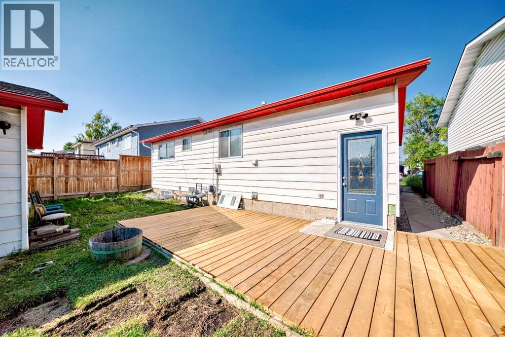 Single Family House Bungalow for Sale in  Rundlecairn Way NE Rundle Calgary 