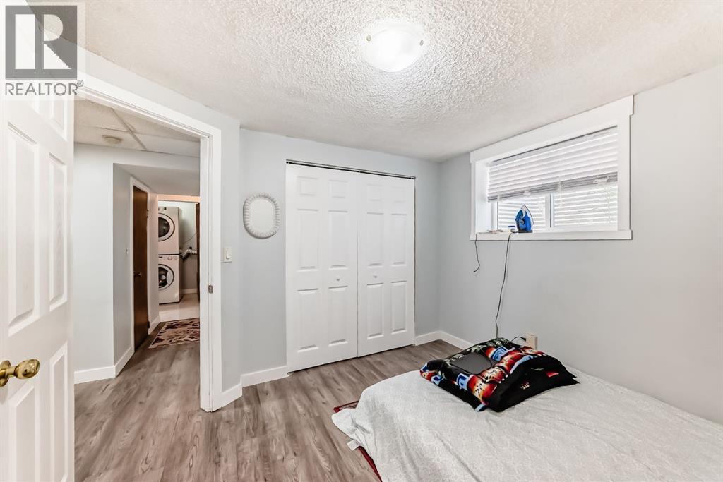 Single Family House Bungalow for Sale in  Rundlecairn Way NE Rundle Calgary 