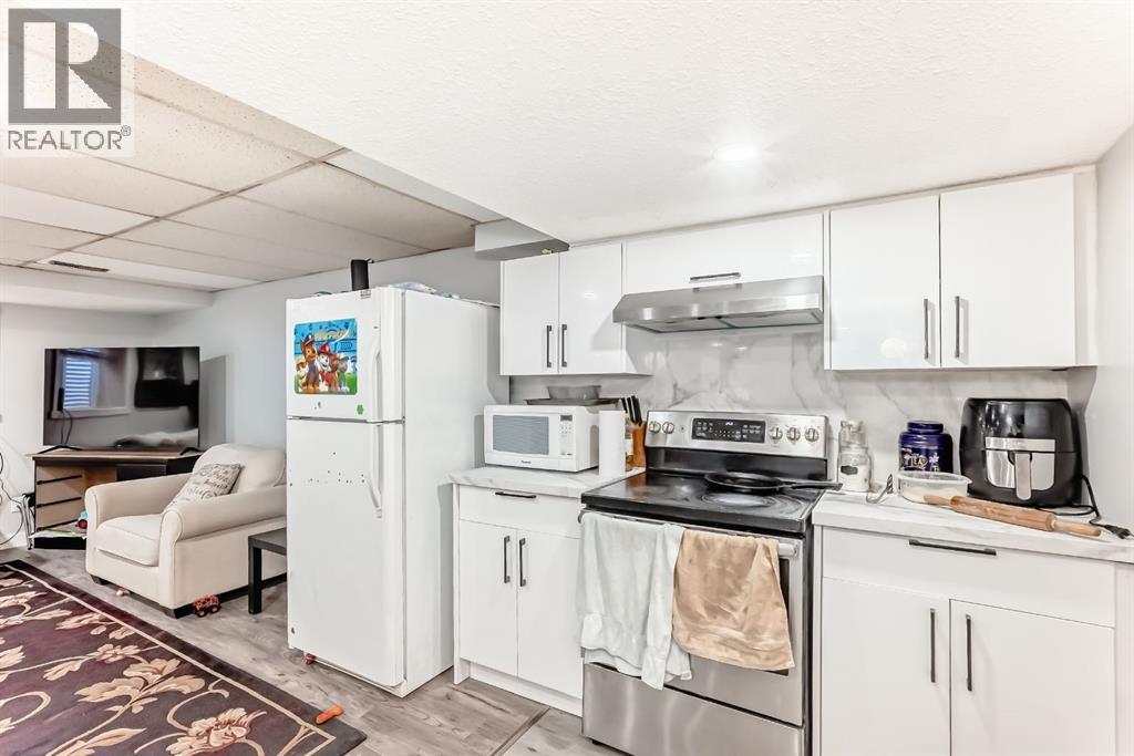 Single Family House Bungalow for Sale in  Rundlecairn Way NE Rundle Calgary 