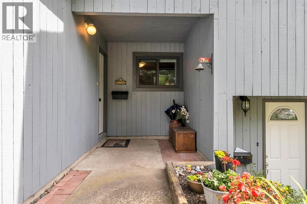 930 BLACKSTOCK ROAD, Port Moody