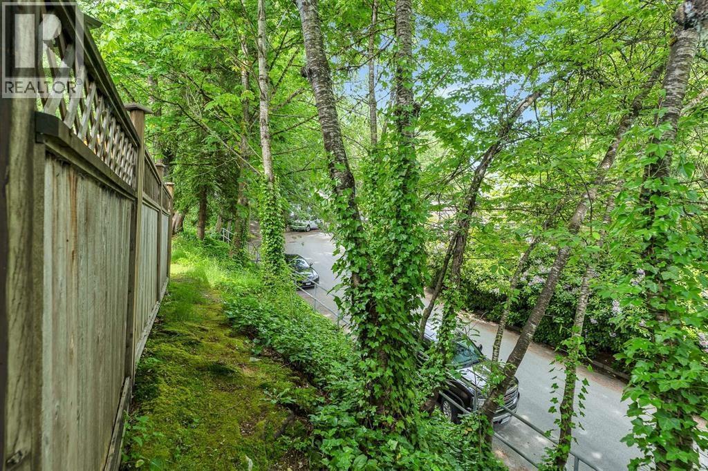 930 BLACKSTOCK ROAD, Port Moody