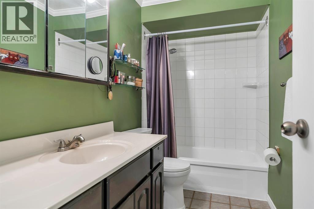 930 BLACKSTOCK ROAD, Port Moody