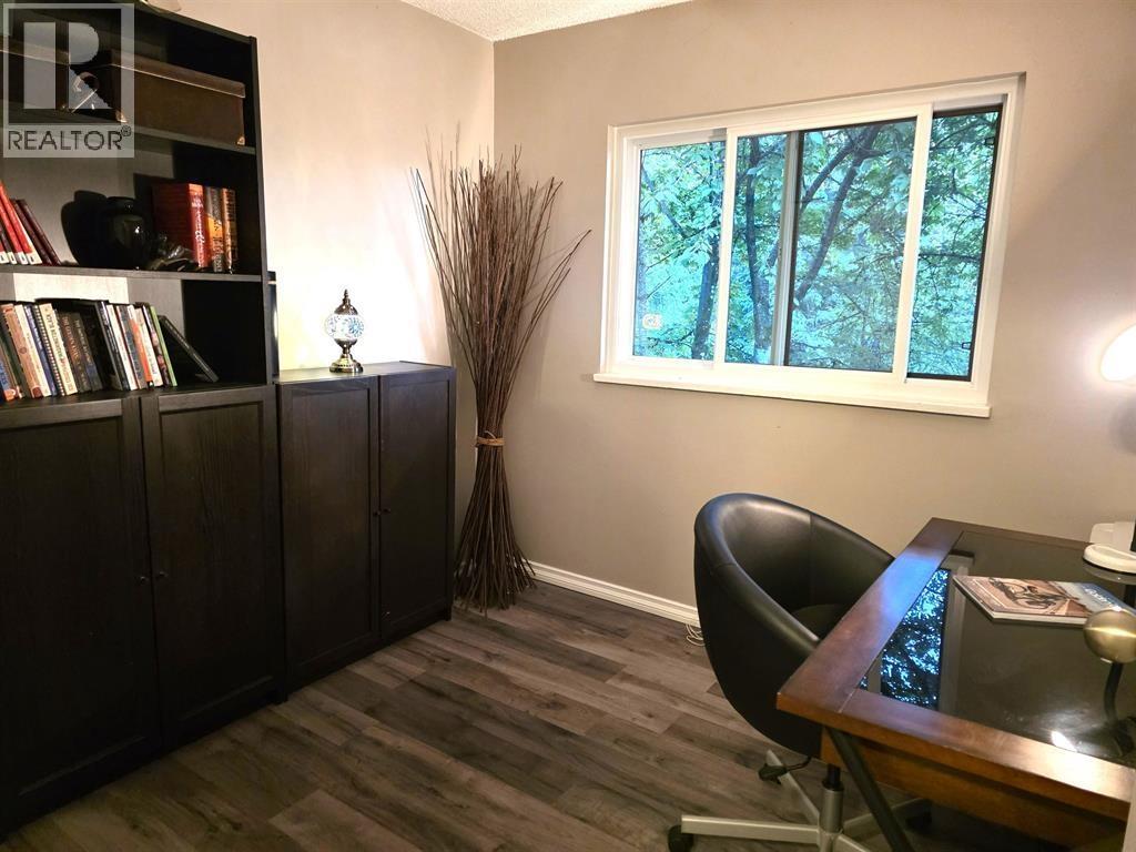 930 BLACKSTOCK ROAD, Port Moody