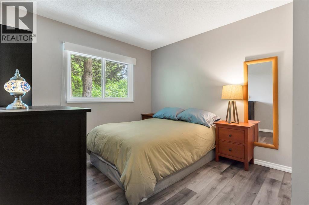 930 BLACKSTOCK ROAD, Port Moody