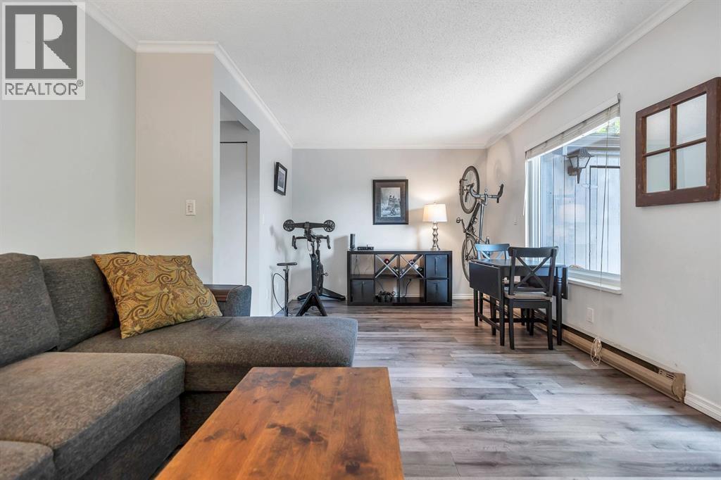 930 BLACKSTOCK ROAD, Port Moody