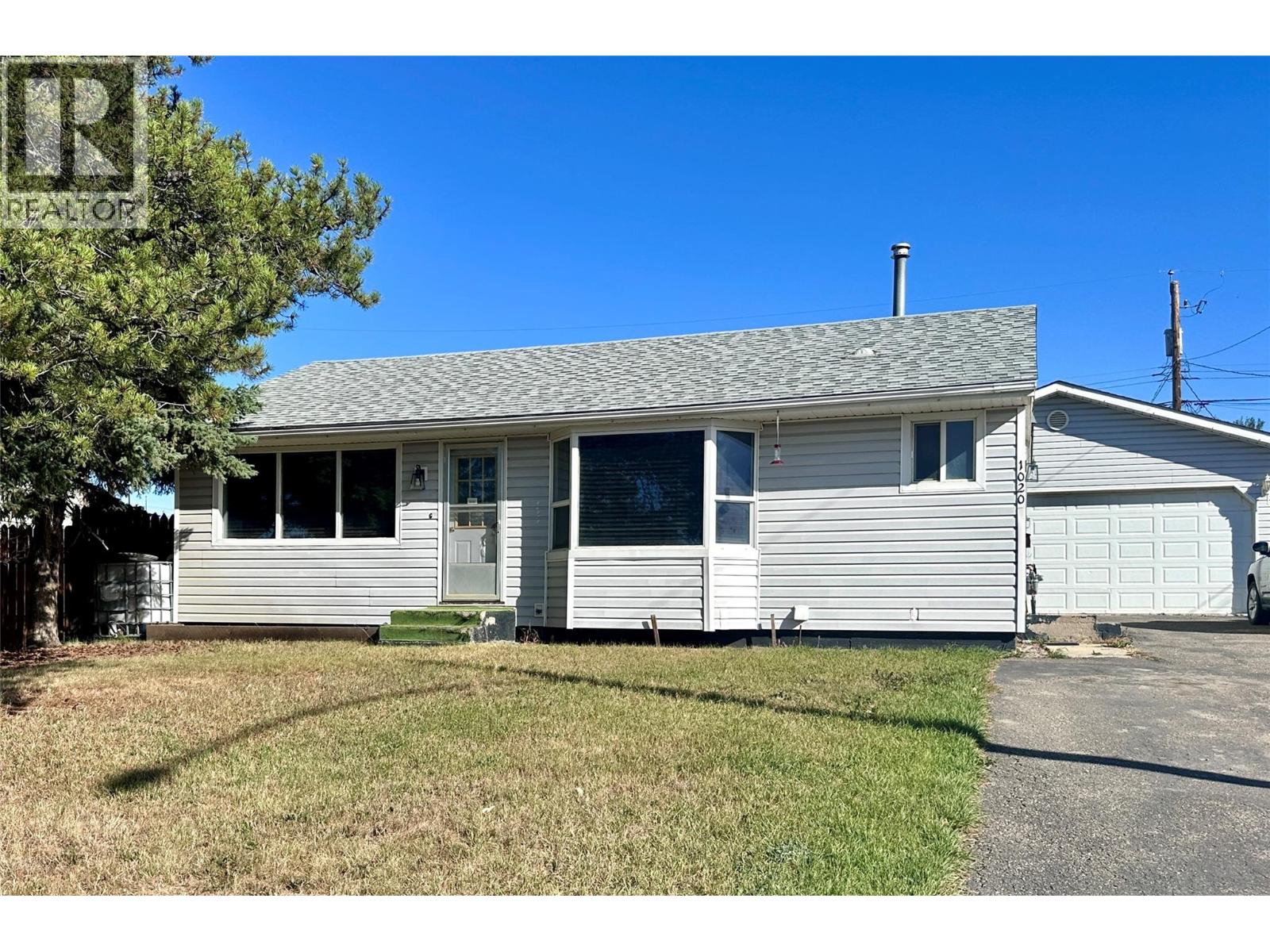 1020 Reasbeck Crescent, Dawson Creek