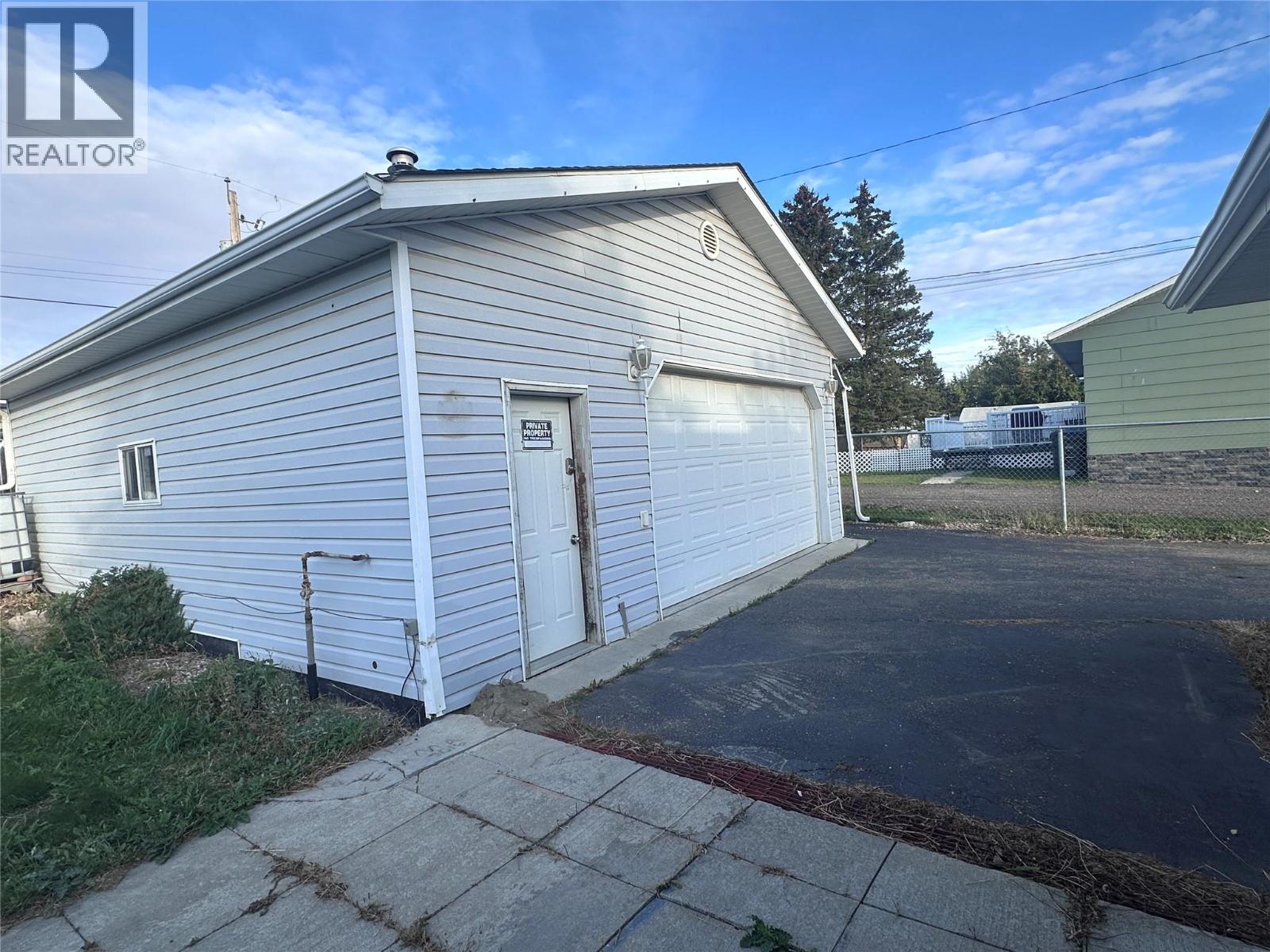 1020 Reasbeck Crescent, Dawson Creek