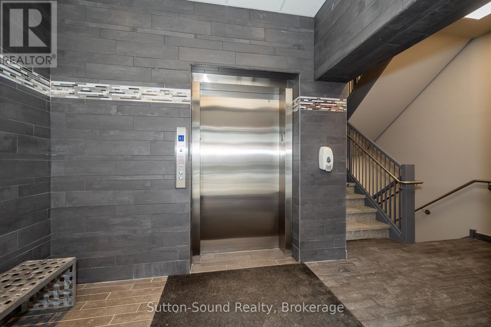 920 1ST AVENUE W - Photo 3 of 44, Owen Sound, Ontario