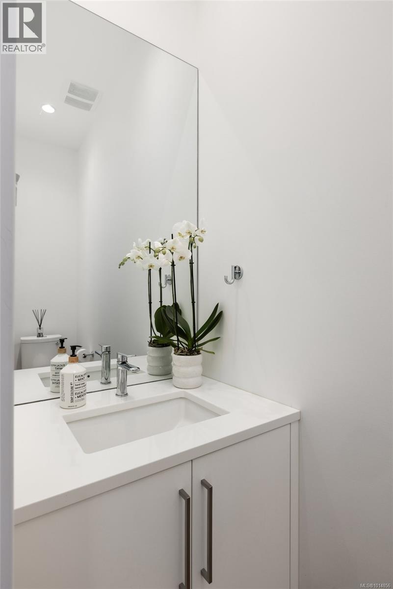  9606 Fourth Street, Sidney