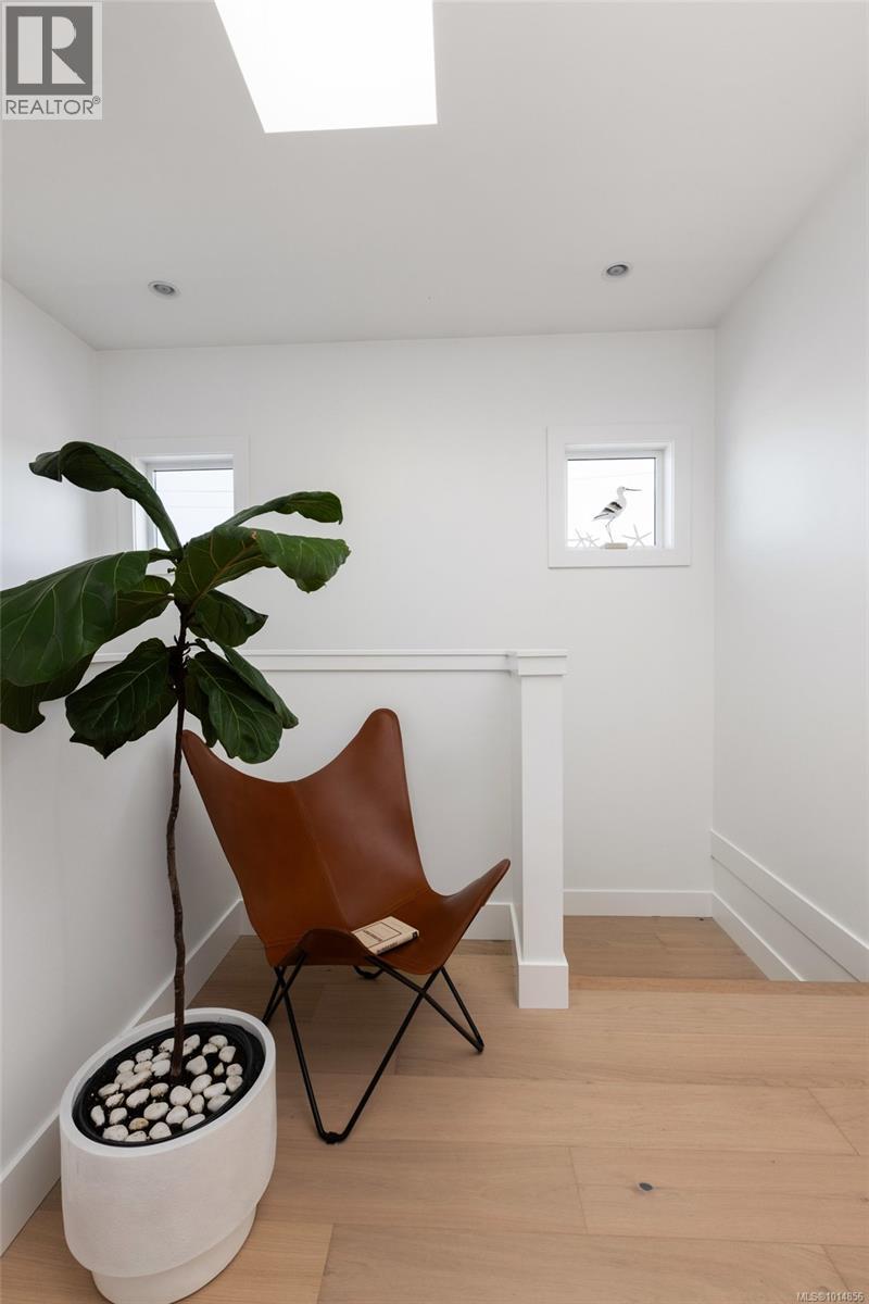  9606 Fourth Street, Sidney