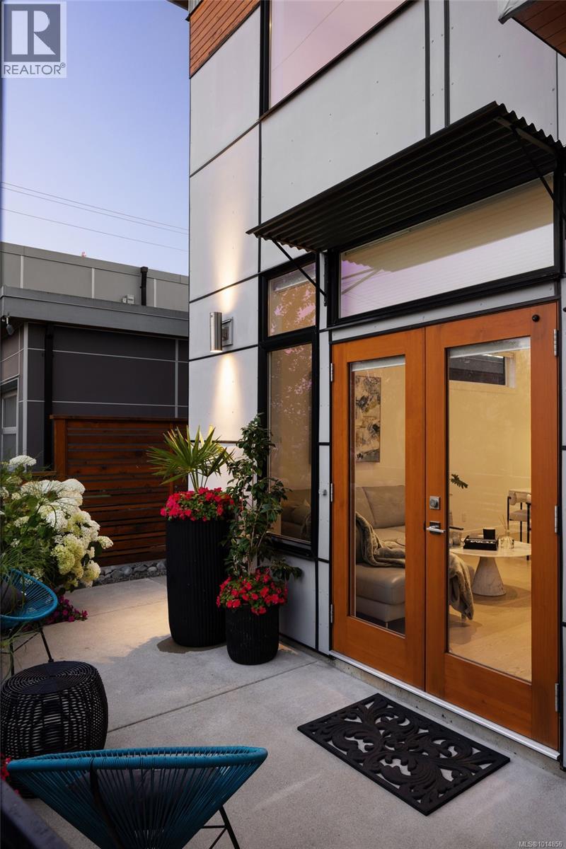  9606 Fourth Street, Sidney