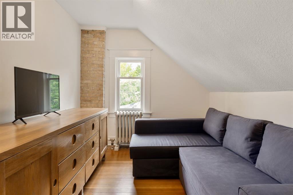 Single Family House for Sale in  Elbow Drive SW Elbow Park Calgary 