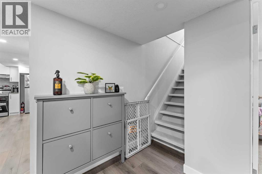 Single Family House Bungalow for Sale in  Cedargrove Road SW Cedarbrae Calgary 