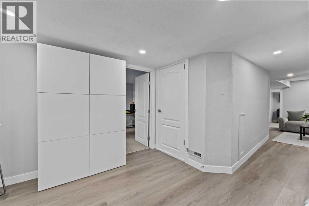 Single Family House Bungalow for Sale in  Cedargrove Road SW Cedarbrae Calgary 