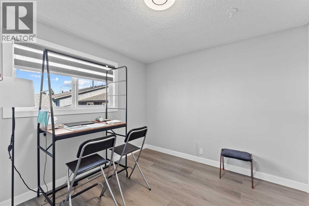 Single Family House Bungalow for Sale in  Cedargrove Road SW Cedarbrae Calgary 