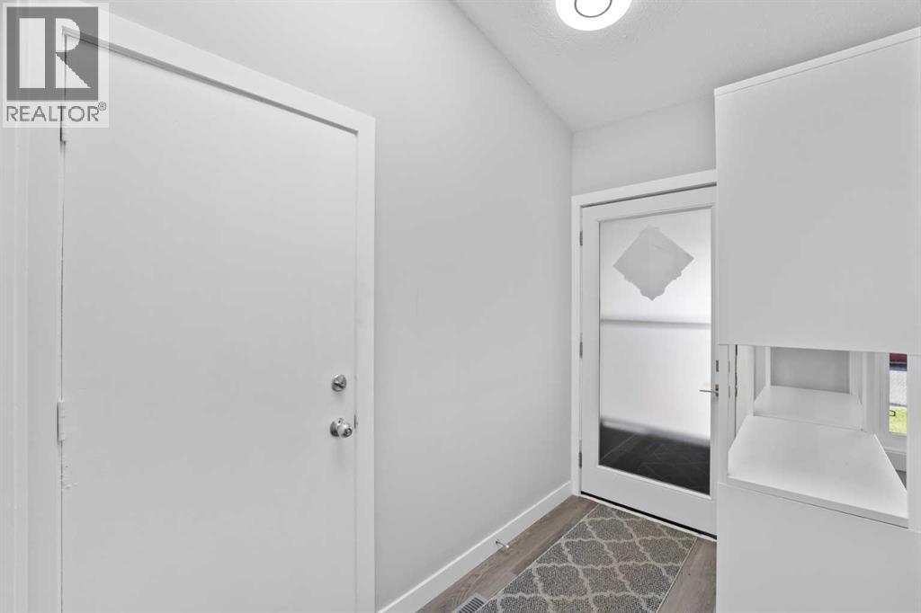 Single Family House Bungalow for Sale in  Cedargrove Road SW Cedarbrae Calgary 