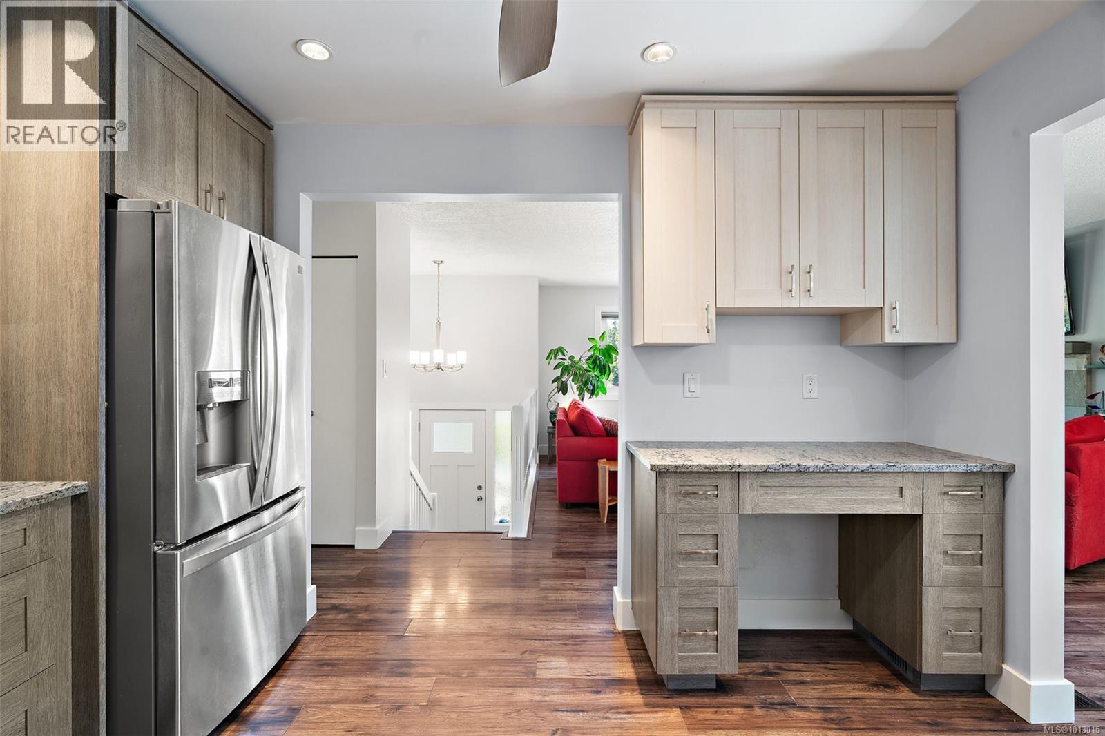 7254 Enid Pl, Central Saanich