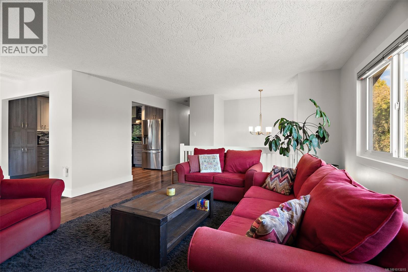 7254 Enid Pl, Central Saanich