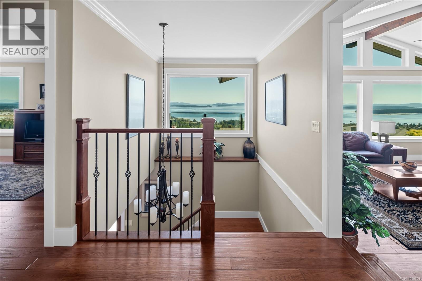 8874 Park Pacific Terr, North Saanich