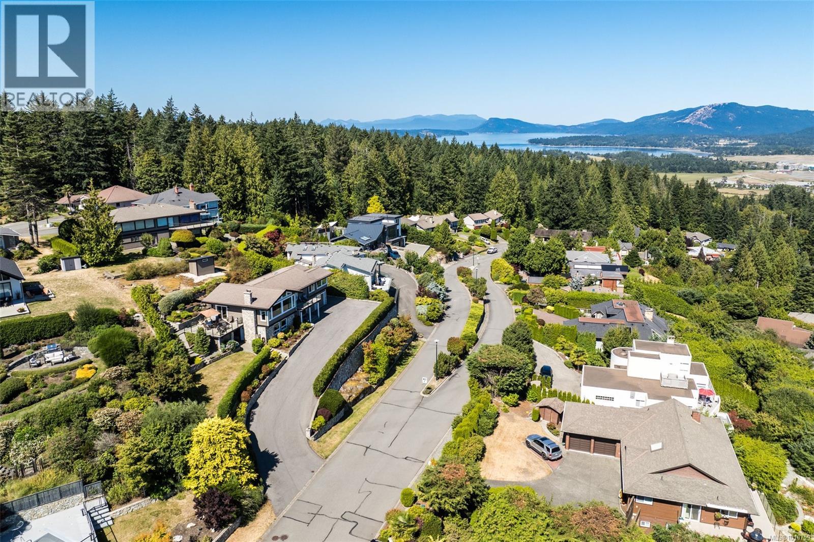 8874 Park Pacific Terr, North Saanich
