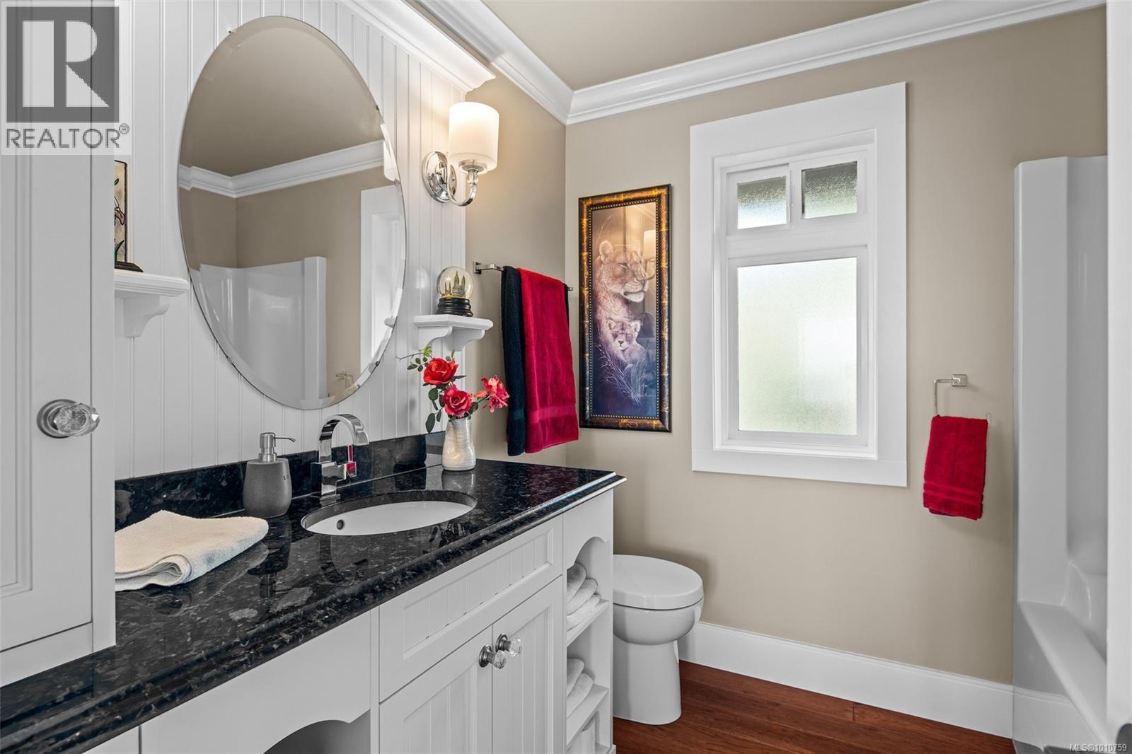 8874 Park Pacific Terr, North Saanich